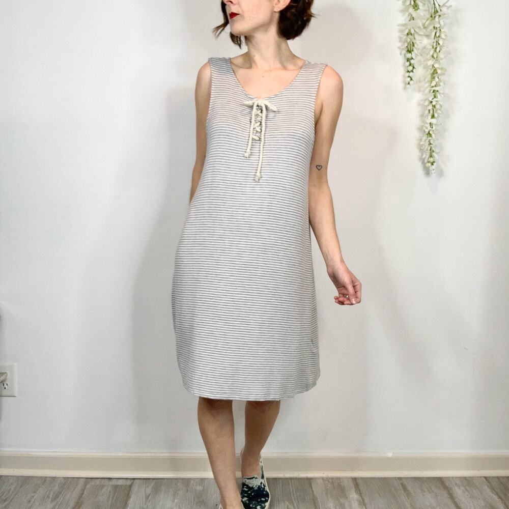 CUPCAKES & CASHMERE gray & white striped dress lace-up